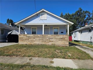 1198 Burkhardt Avenue, Akron, OH 44301