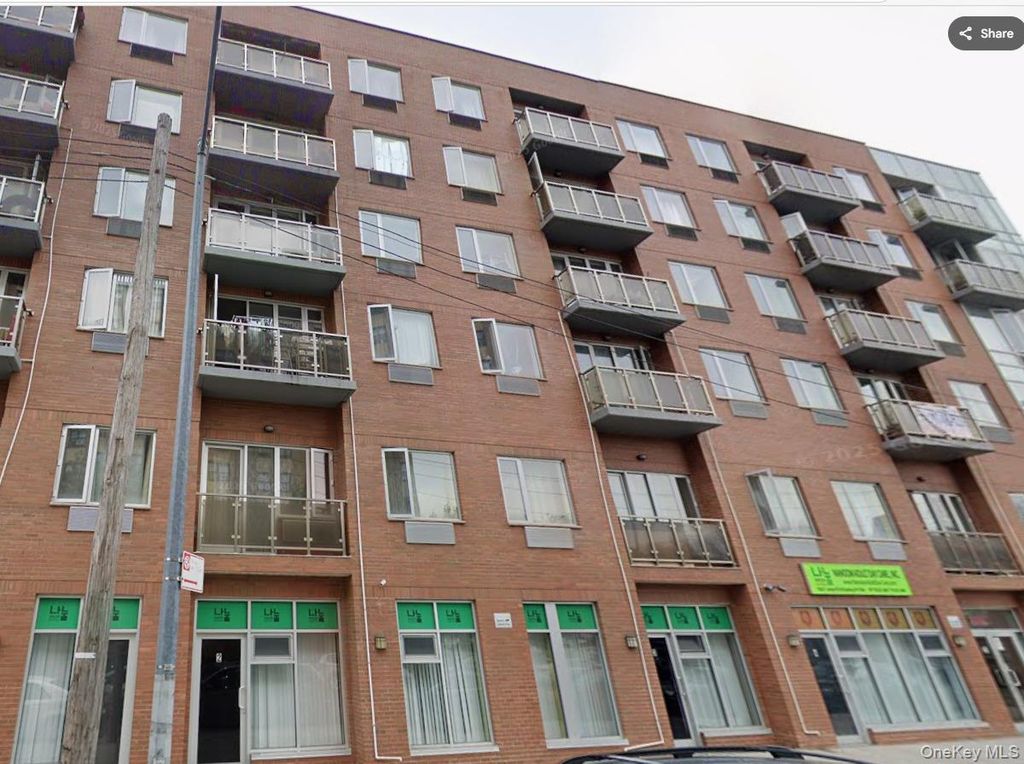 136-21 Latimer Place 4L, Flushing, NY 11354