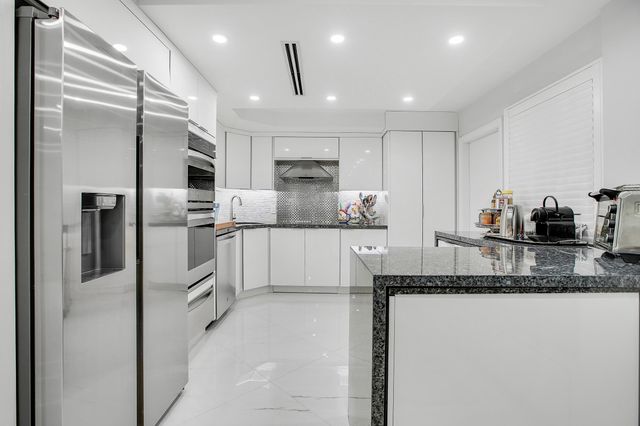 501 SW 11th Place 317, Boca Raton, FL 33432