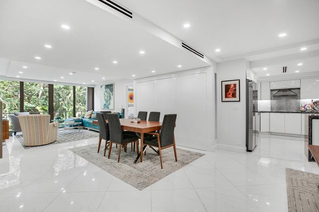 501 SW 11th Place 317, Boca Raton, FL 33432