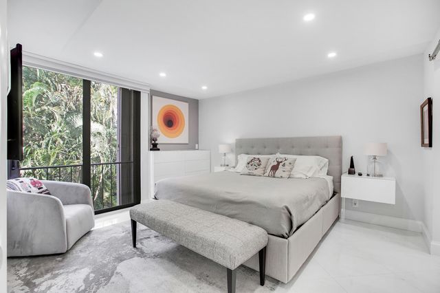 501 SW 11th Place 317, Boca Raton, FL 33432