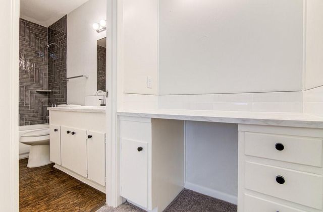 5703 Gloucester LN B, Austin, TX 78723