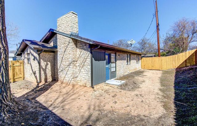 5703 Gloucester LN B, Austin, TX 78723