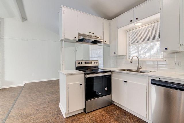 5703 Gloucester LN B, Austin, TX 78723
