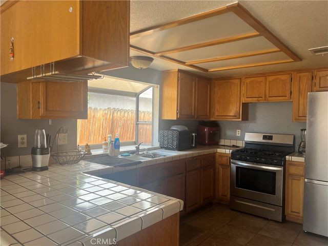 14619 Corey, Victorville, CA 92394