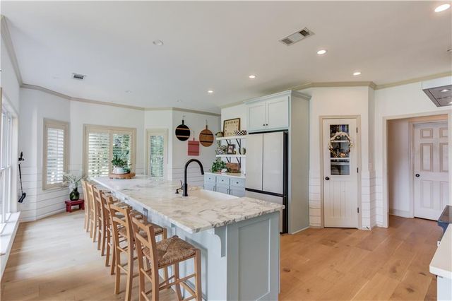 6228 Waters Edge Drive, Covington, GA 30014