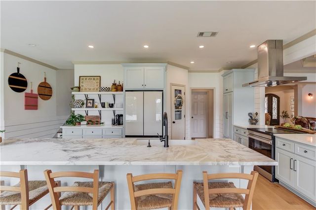 6228 Waters Edge Drive, Covington, GA 30014