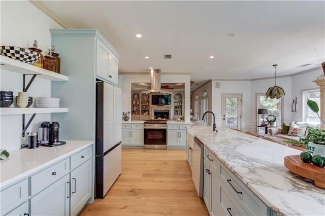 6228 Waters Edge Drive, Covington, GA 30014