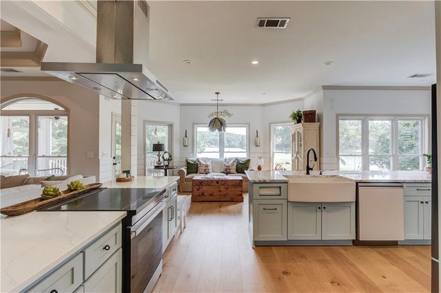 6228 Waters Edge Drive, Covington, GA 30014