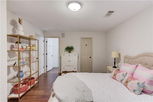 6228 Waters Edge Drive, Covington, GA 30014