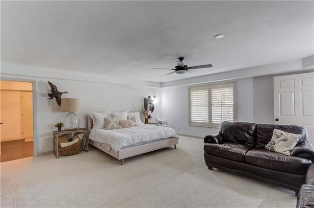 6228 Waters Edge Drive, Covington, GA 30014
