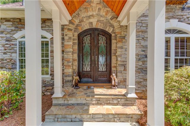 6228 Waters Edge Drive, Covington, GA 30014