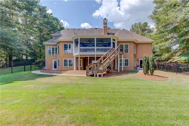 6228 Waters Edge Drive, Covington, GA 30014