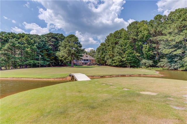 6228 Waters Edge Drive, Covington, GA 30014