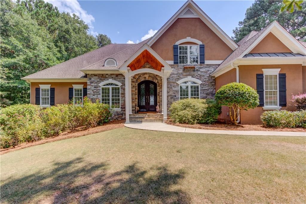 6228 Waters Edge Drive, Covington, GA 30014