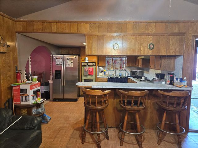 1305 2nd Street, Hempstead, TX 77445