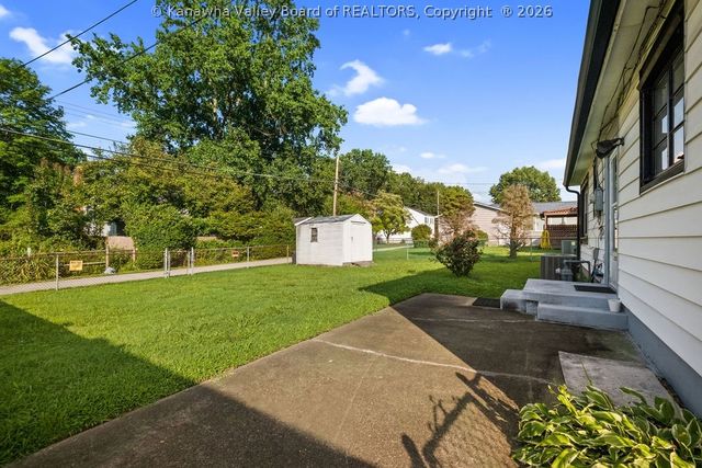 3914 Lancaster Avenue, Charleston, WV 25304