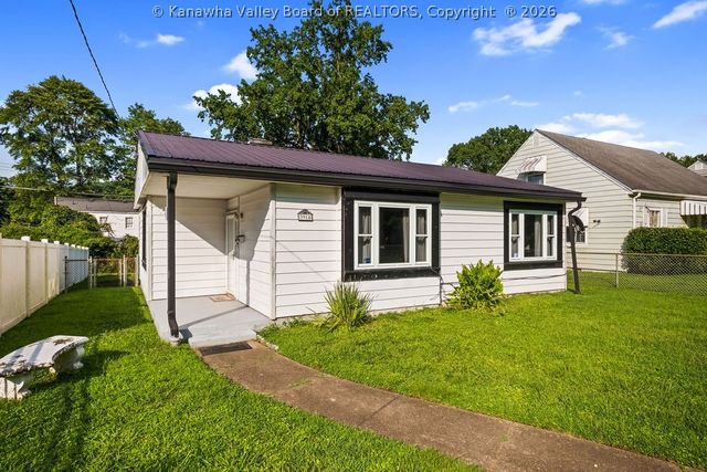 3914 Lancaster Avenue, Charleston, WV 25304