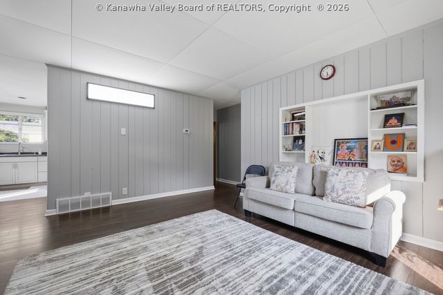 3914 Lancaster Avenue, Charleston, WV 25304