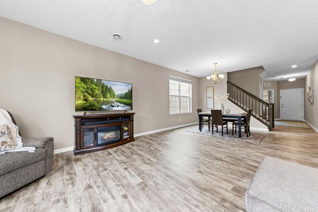 15609 Eddy Creek Way, Apple Valley, MN 55124