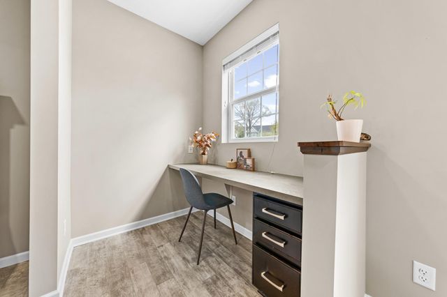 15609 Eddy Creek Way, Apple Valley, MN 55124