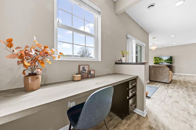 15609 Eddy Creek Way, Apple Valley, MN 55124