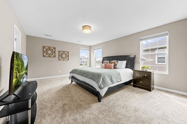 15609 Eddy Creek Way, Apple Valley, MN 55124