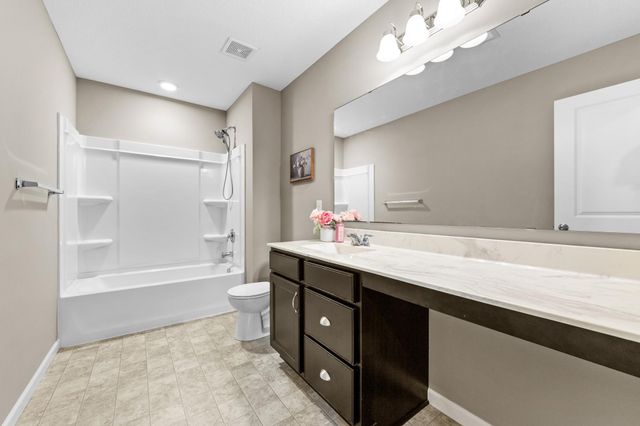 15609 Eddy Creek Way, Apple Valley, MN 55124
