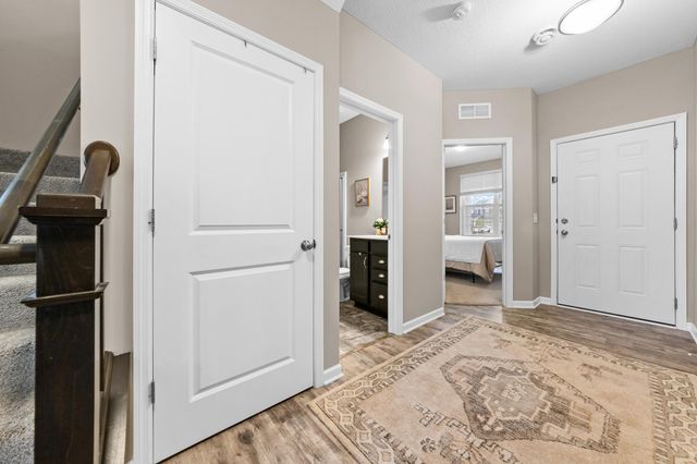 15609 Eddy Creek Way, Apple Valley, MN 55124