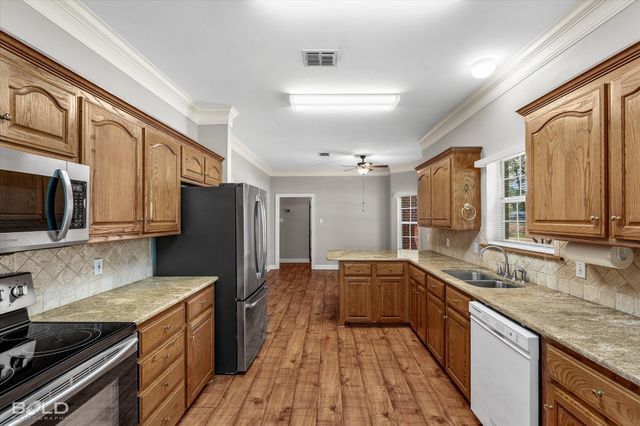 101 Dana Lane, Bossier City, LA 71111