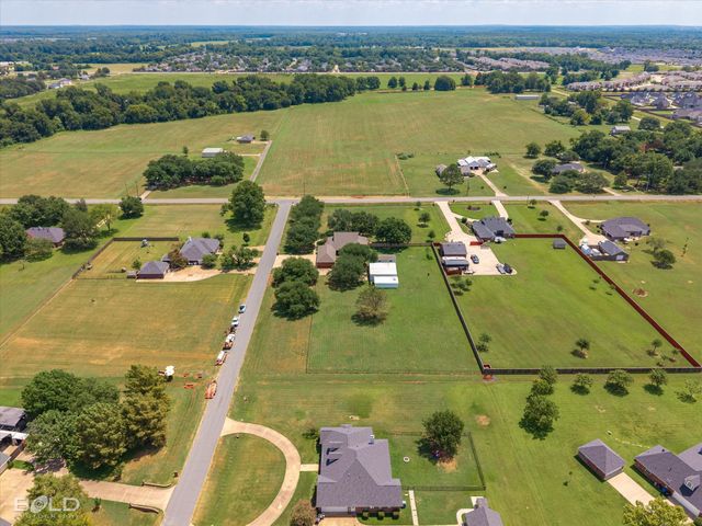 101 Dana Lane, Bossier City, LA 71111