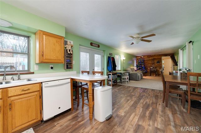 23201 State Highway O, Wright City, MO 63390