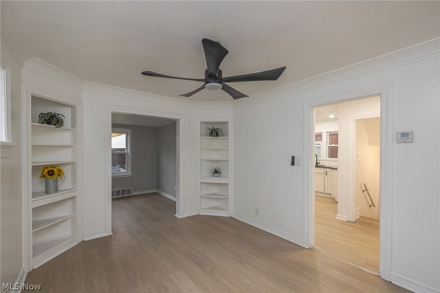 939 Vineshire Road, Cleveland Heights, OH 44121