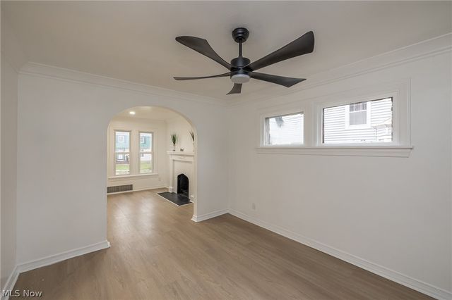 939 Vineshire Road, Cleveland Heights, OH 44121