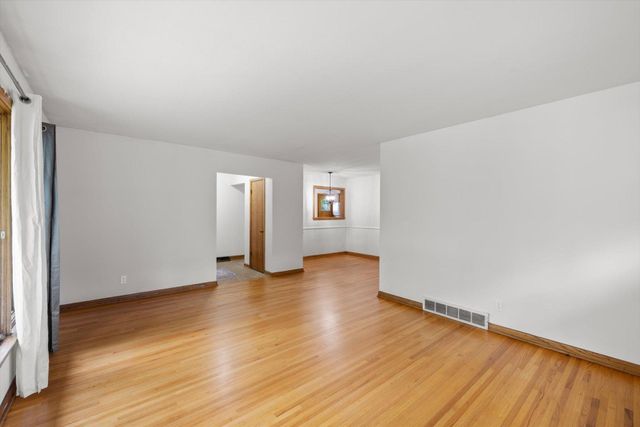 6328 Tingdale Avenue, Edina, MN 55439