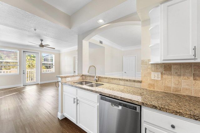 276 Murcia Drive 301, Jupiter, FL 33458