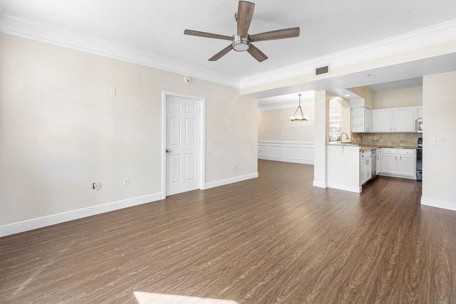 276 Murcia Drive 301, Jupiter, FL 33458