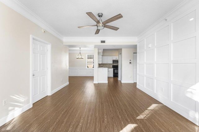 276 Murcia Drive 301, Jupiter, FL 33458