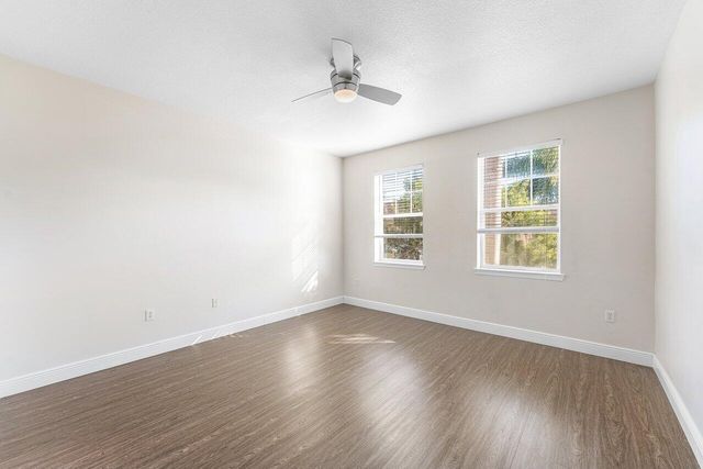 276 Murcia Drive 301, Jupiter, FL 33458