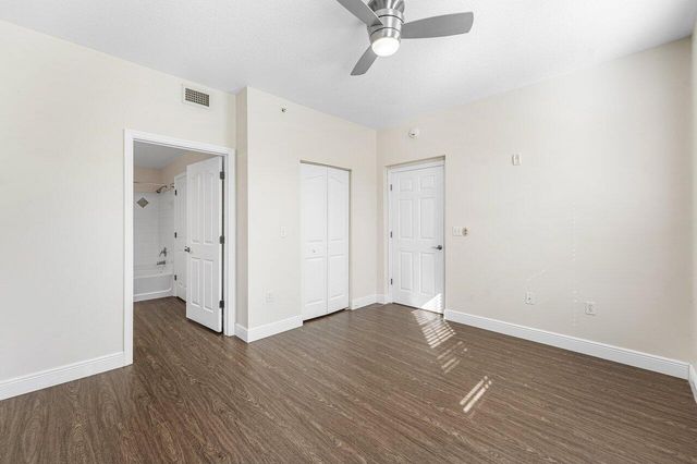 276 Murcia Drive 301, Jupiter, FL 33458