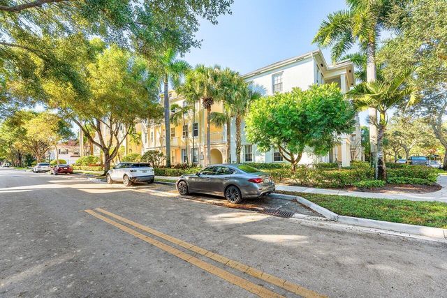 276 Murcia Drive 301, Jupiter, FL 33458