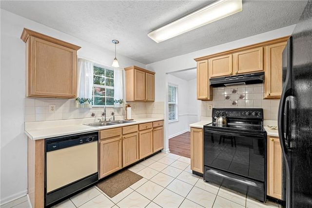 3102 Aberdeen Cove, Lithonia, GA 30038