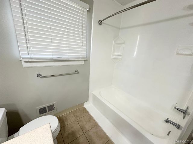 24888 APPLE CREST Drive, Novi, MI 48375