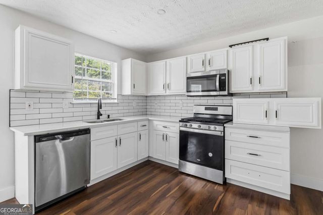 2740 S Hills, Riverdale, GA 30296