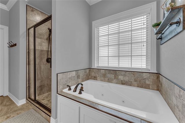 18029 Astor Drive, Fayetteville, AR 72704