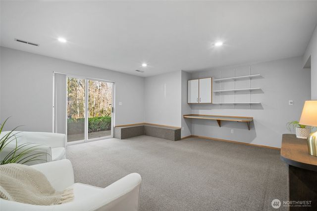 1216 E Clearbrook Drive, Bellingham, WA 98229