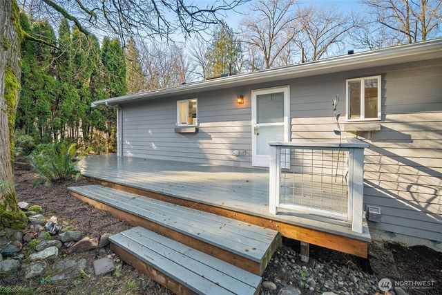 1216 E Clearbrook Drive, Bellingham, WA 98229