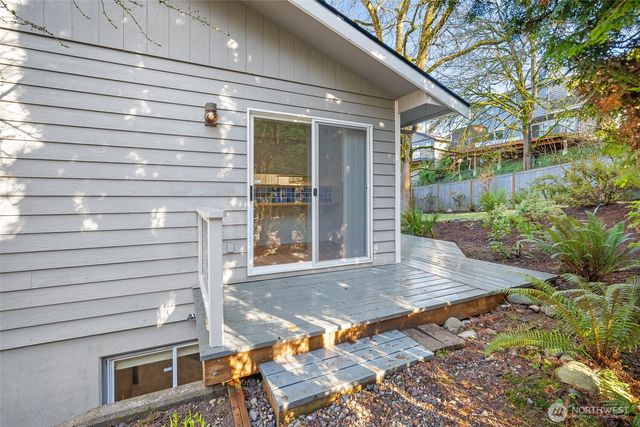 1216 E Clearbrook Drive, Bellingham, WA 98229