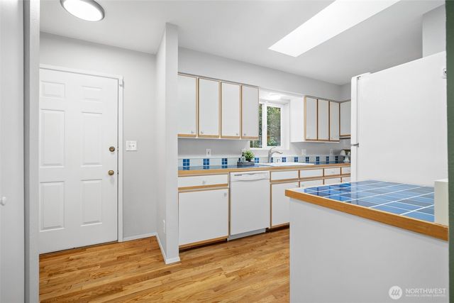 1216 E Clearbrook Drive, Bellingham, WA 98229