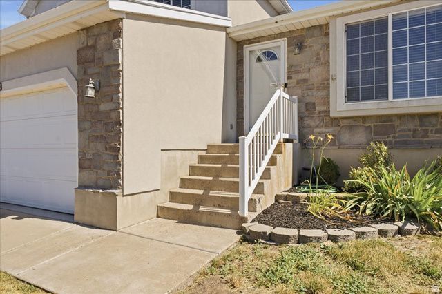 4039 W 4900 S, Roy, UT 84067